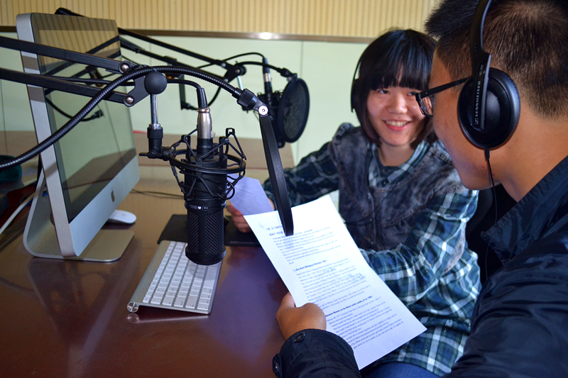 山东大学英语广播站节目实现校园直播